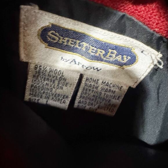 Shelter Bay By Arrow Men Large Reversible Black Puffer / Wool Buffalo Plaid Vest - Picture 5 of 7